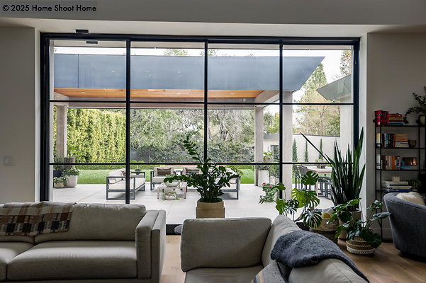 3460-Doors-to-Backyard50