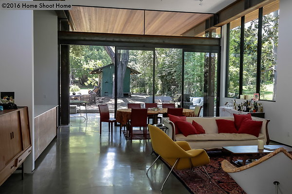 04living-room