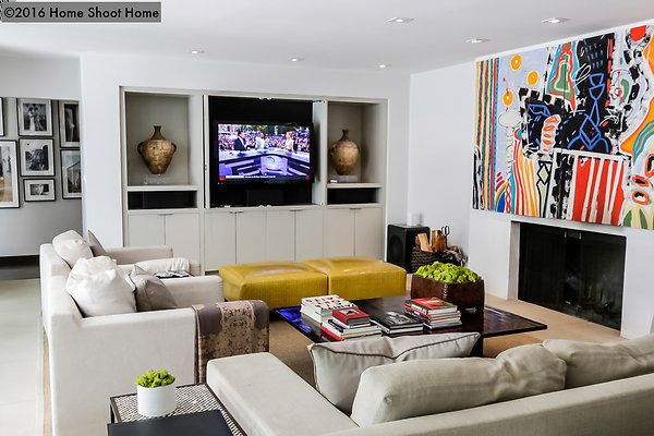 19family-room
