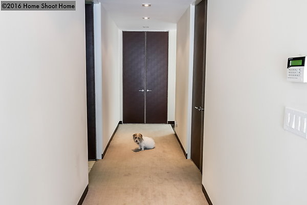 27master-bedroom-entrance-reverse
