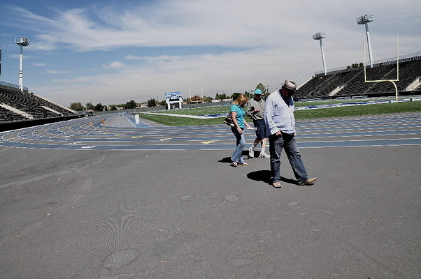 DSC 0084 Cerritos Stadium  Cerritos Stadium 