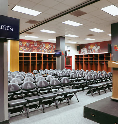 locker-room-528x553