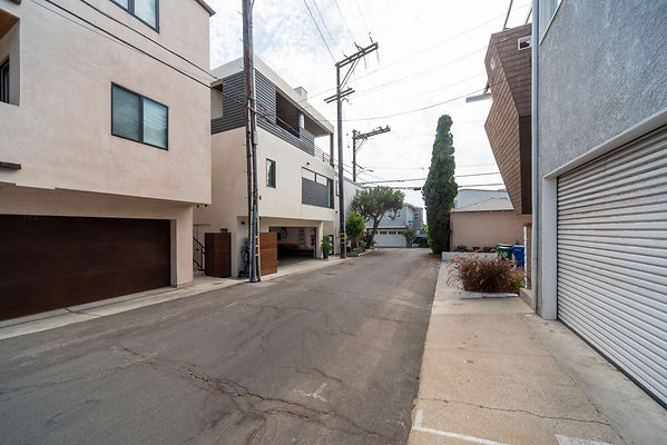 13364 garage 10