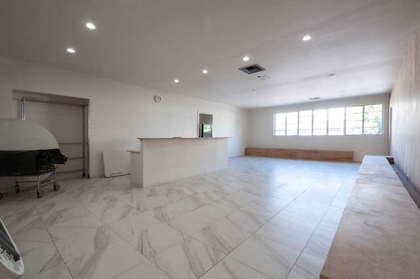 B  0054 10845 gym11