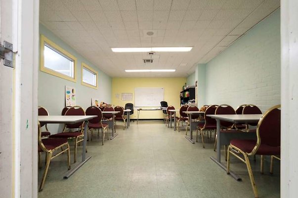 B  0040 10845 classroom