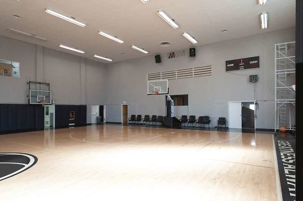A  0049 10845 gym6