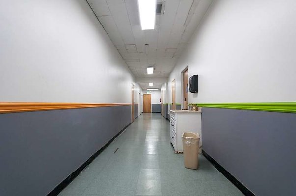 B  0019 10845 hall4