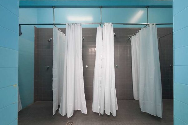 B  0078 10845 shower4