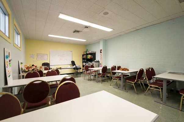 B  0041 10845 classroom2