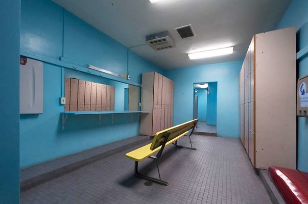 B  0066 10845 locker2