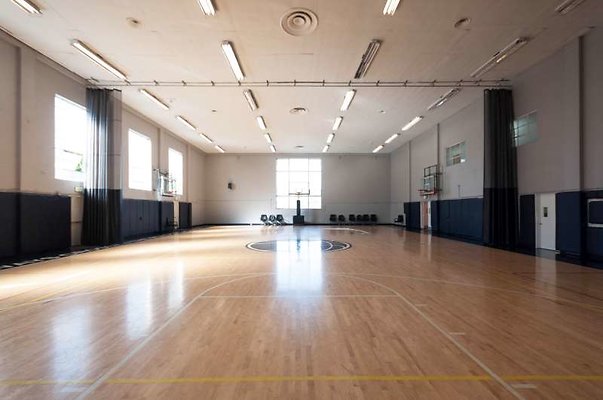 A  0046 10845 gym3