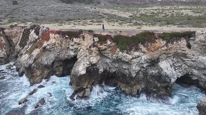 vlcsnap-2025-10-30-22h09m14s058