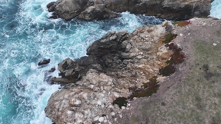 vlcsnap-2025-10-30-22h07m08s315