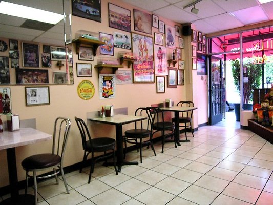 DSCN9376 11112 Magnolia Philly Sandwiches 