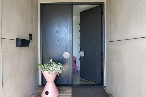 McClusky - 5473 4th St - Long Beach