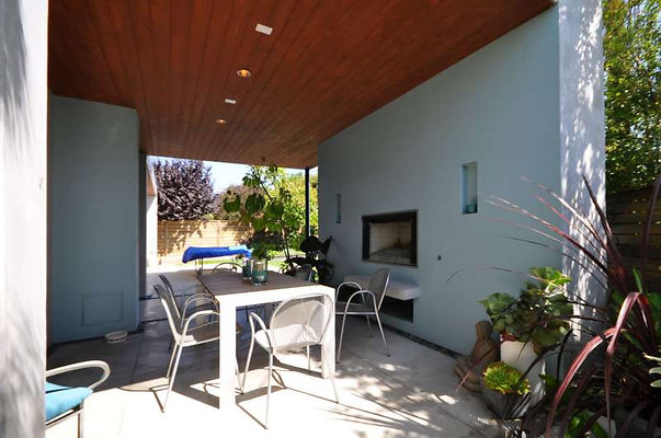 8858 patio 5