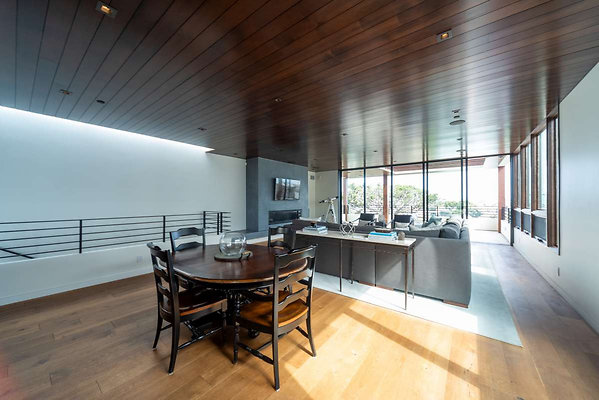 13364 dining 4