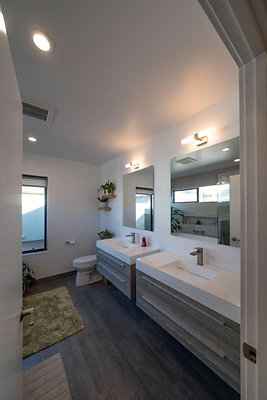 11300 bath 1