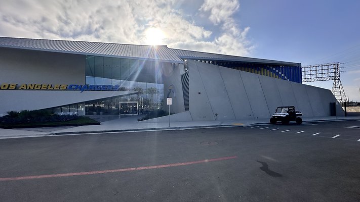 8am
