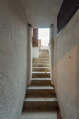 11945 stairs 6