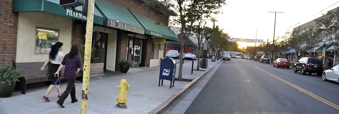  ArtMtMkt KnnthVllage 0041a