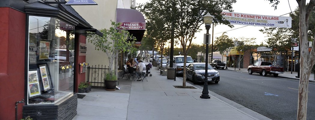  ArtMtMkt KnnthVllage 0062a