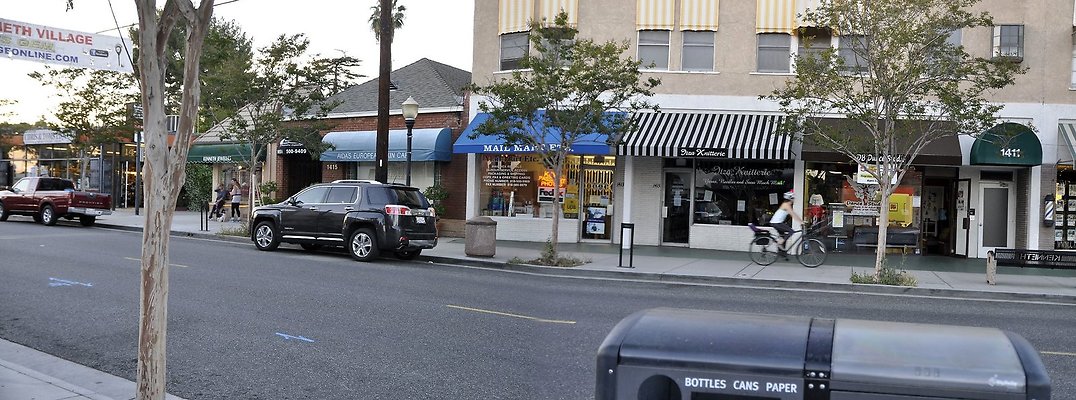  ArtMtMkt KnnthVllage 0062c