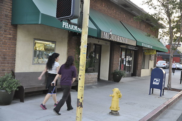  ArtMtMkt KnnthVllage 0039