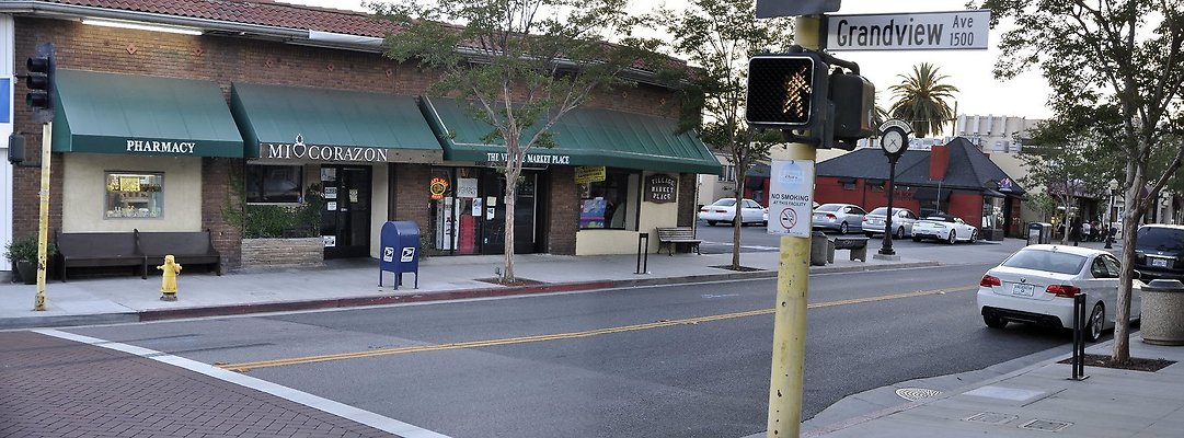  ArtMtMkt KnnthVllage 0045b