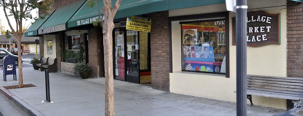  ArtMtMkt KnnthVllage 0024b