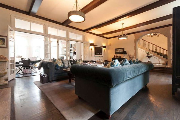 CAST 10075 - Hancock Park