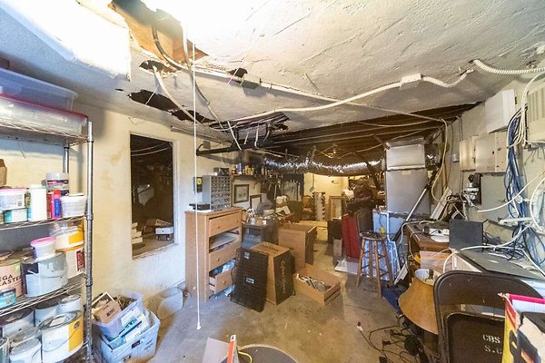 13982 basement 4