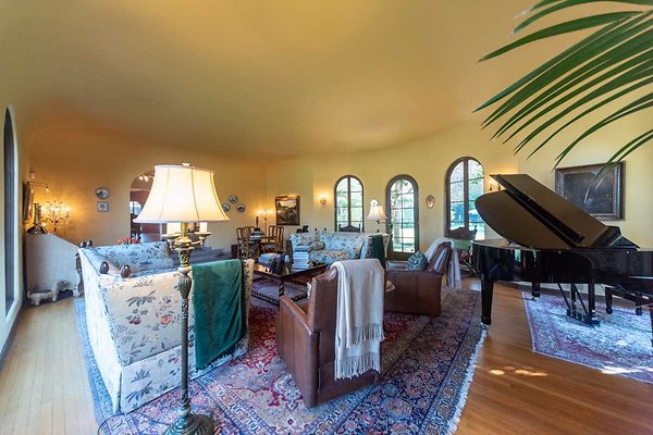 CAST 13982 - Hancock Park