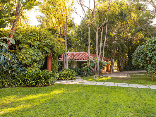 7a13OldHollywood MedRez 25