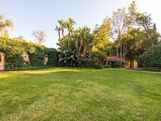 7a13OldHollywood MedRez 24