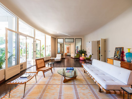 2c13OldHollywood MedRez 03