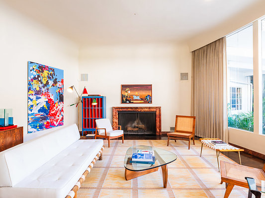 2c13OldHollywood MedRez 07