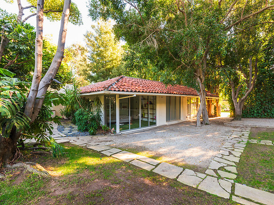 7a13OldHollywood MedRez 04