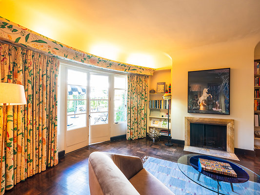 3f13OldHollywood MedRez 04