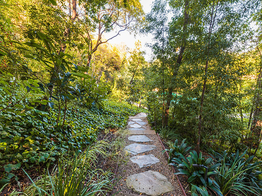 7a13OldHollywood MedRez 31