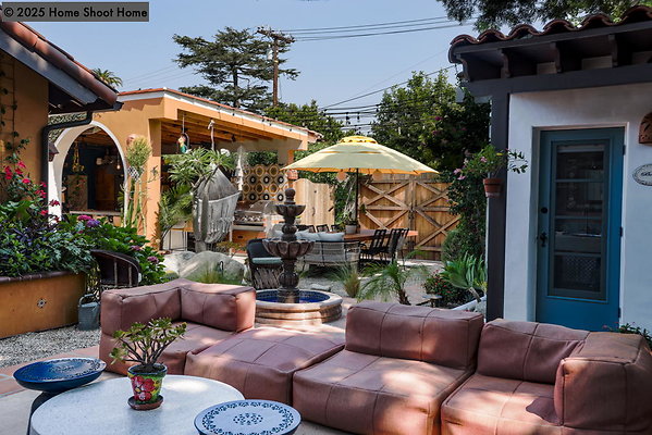 3472-Backyard-Seating-Reverse-65