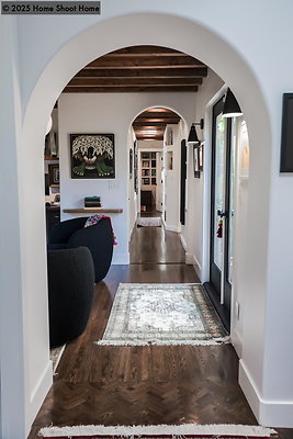 3472-Hallway-Reverse-17