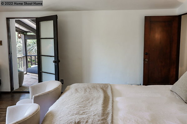 34master-bedroom-alt