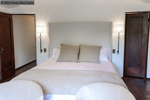 33master-bedroom-reverse