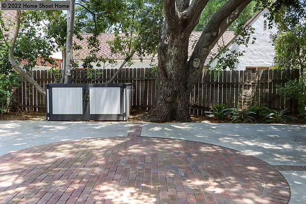 64side-entrance-reverse