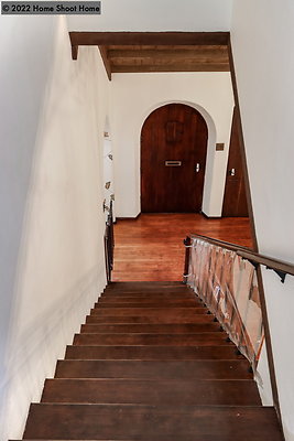 29staircase-reverse