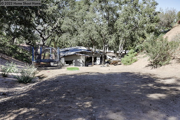 43upper-backyard-reverse