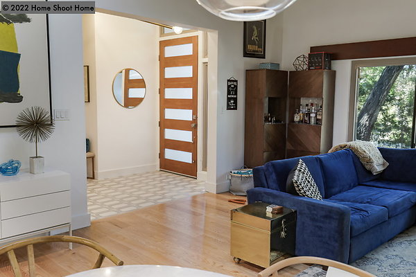 08dining-area-reverse