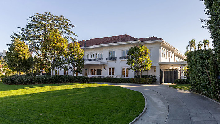 Fremont Place Mediterranean Mansion