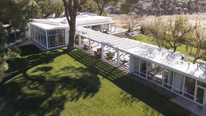 Fox Estate - Chatsworth